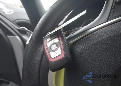 2017 BMW 330I xDrive из США, поврежденный, VIN WBA8D9G58HNU60340